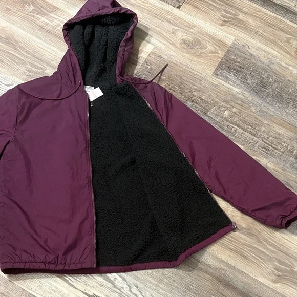 🆕 🧥 PINK Victoria's Secret Maroon Hooded Sherpa Jacket - Picture 4 of 8